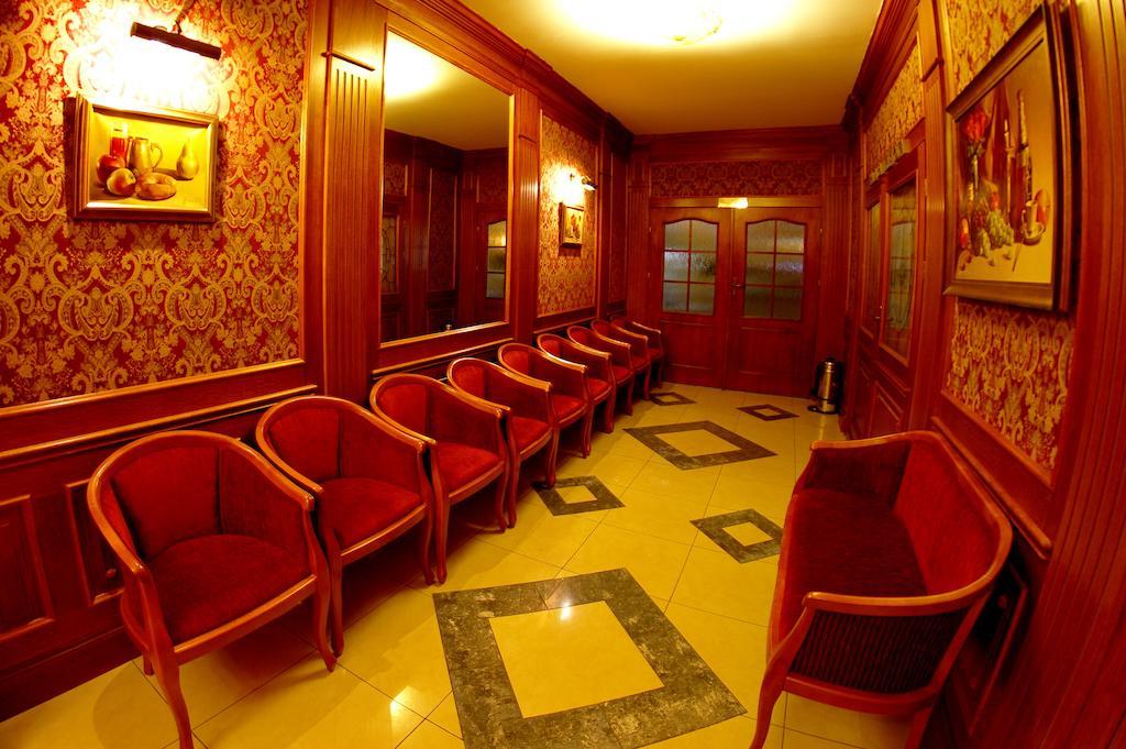 Spa Hotel Gloria Przemysl Exterior photo