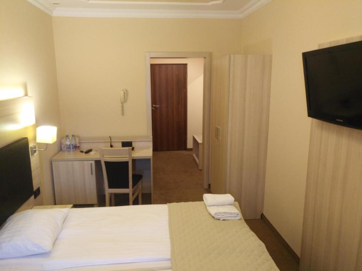 Spa Hotel Gloria Przemysl Exterior photo